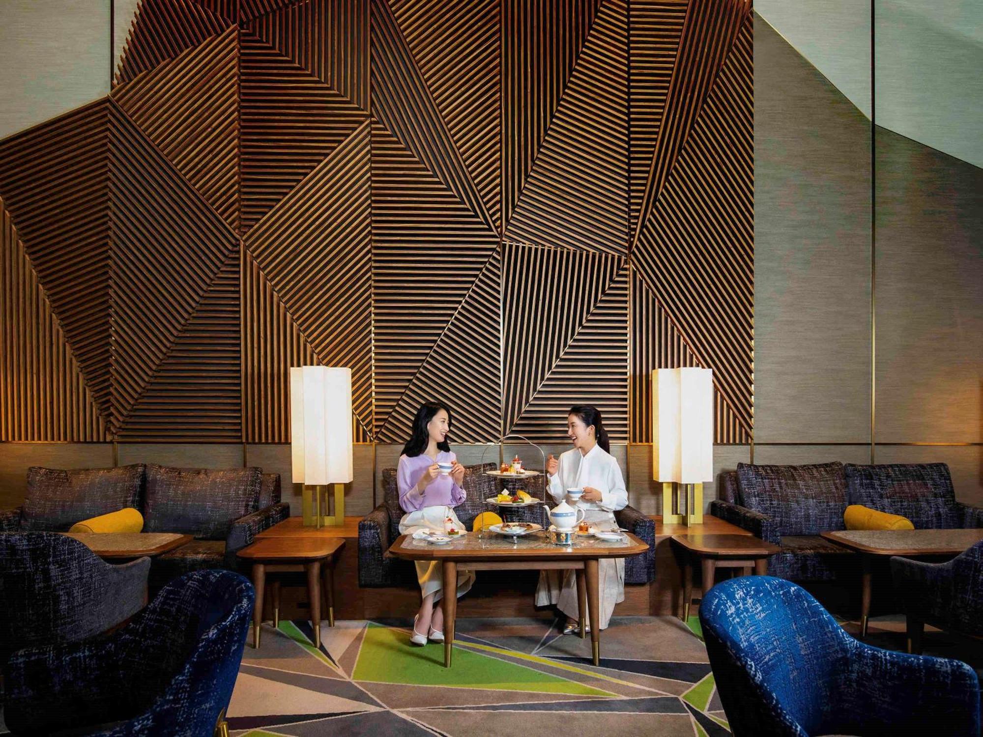 Swissotel Nankai Osaka Zewnętrze zdjęcie The lobby lounge