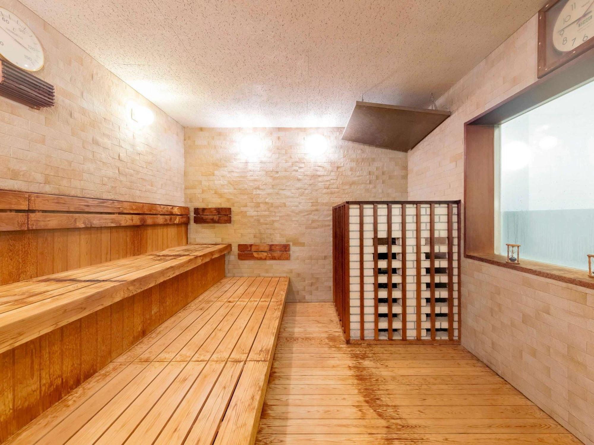 Swissotel Nankai Osaka Zewnętrze zdjęcie A modern Finnish sauna